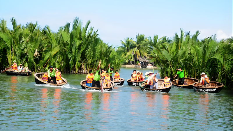 Experience bamboo rafting in Coconut Forest & learn to cook at Tra Que (4)